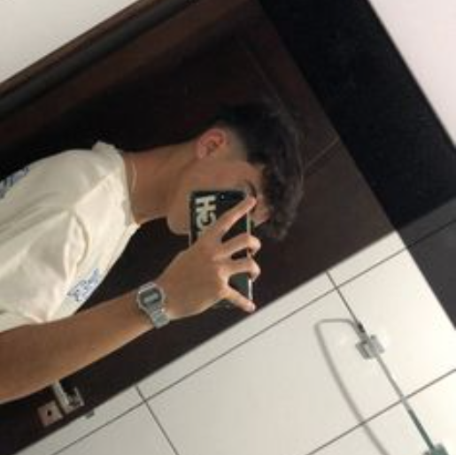 Alejandro<em> M.</em>